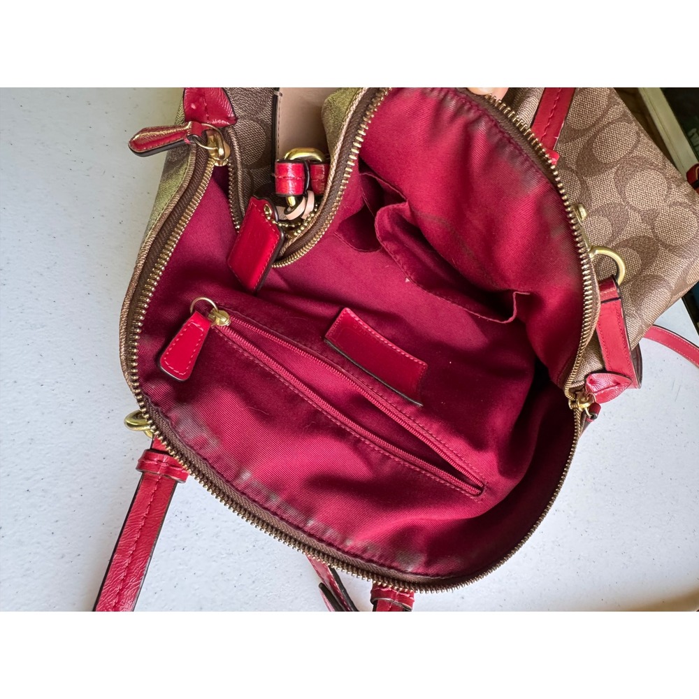 Coach purse - Picture 15 of 16